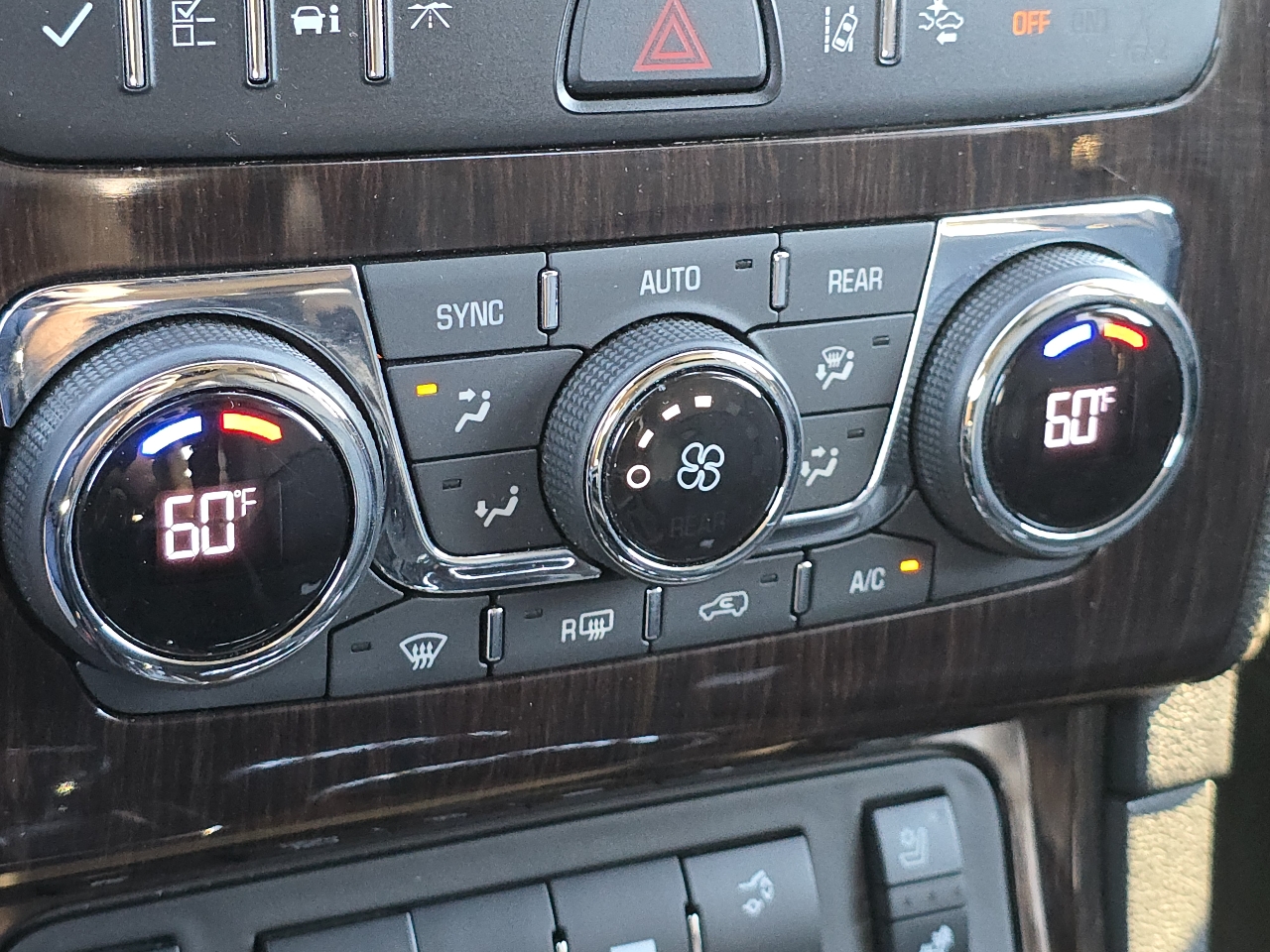 Chevrolet Traverse FWD 4dr LTZ 2016