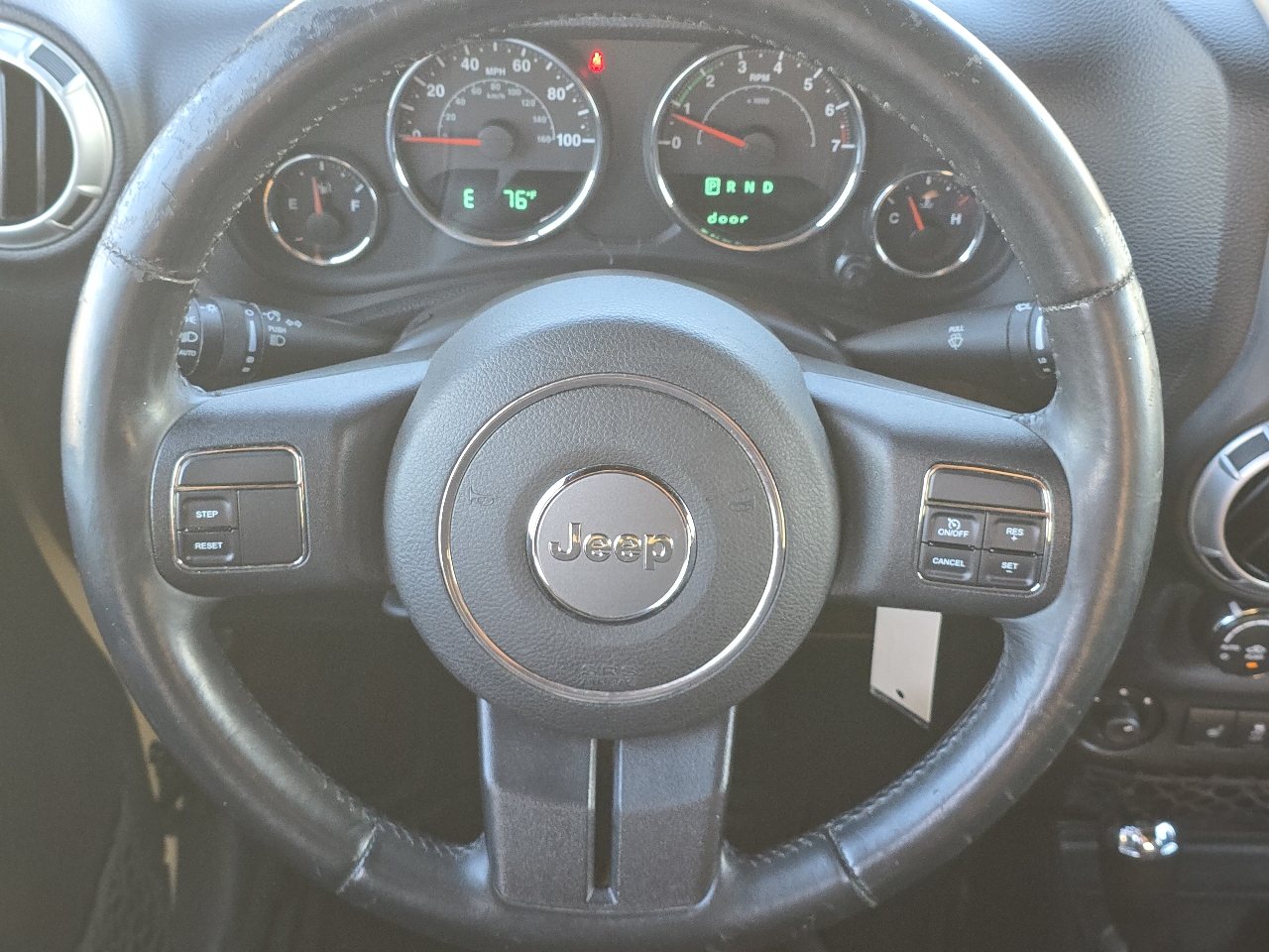 Jeep Wrangler Unlimited 4WD 4dr Sahara 2013