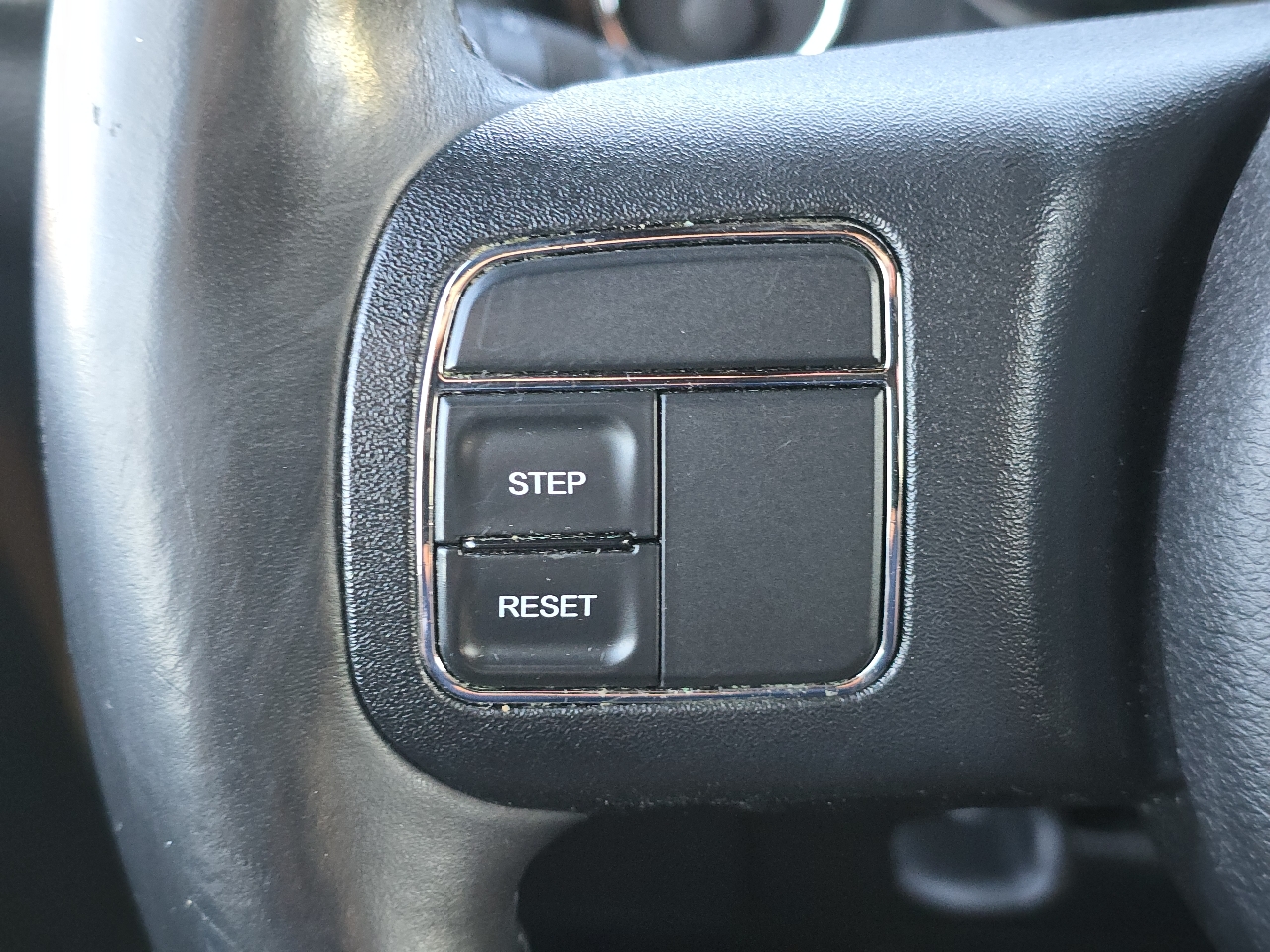 Jeep Wrangler Unlimited 4WD 4dr Sahara 2013