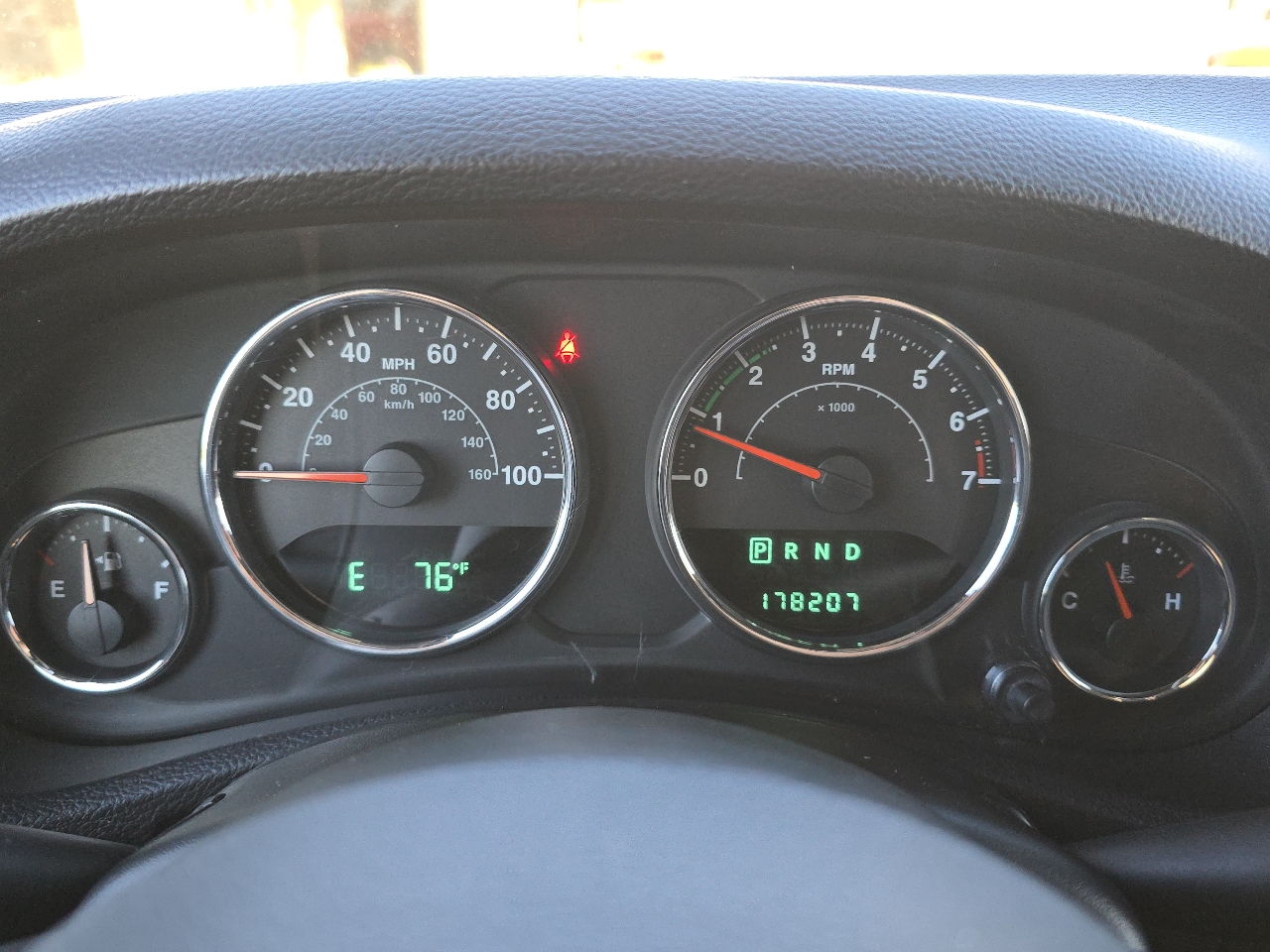 Jeep Wrangler Unlimited 4WD 4dr Sahara 2013