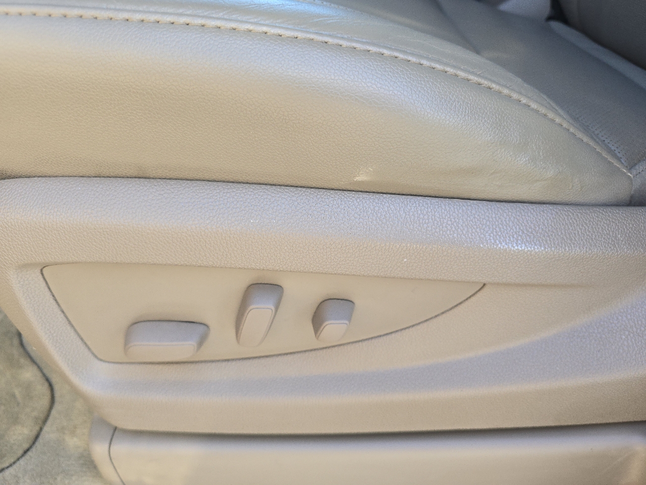 Chevrolet Tahoe 4WD 4dr LTZ 2015