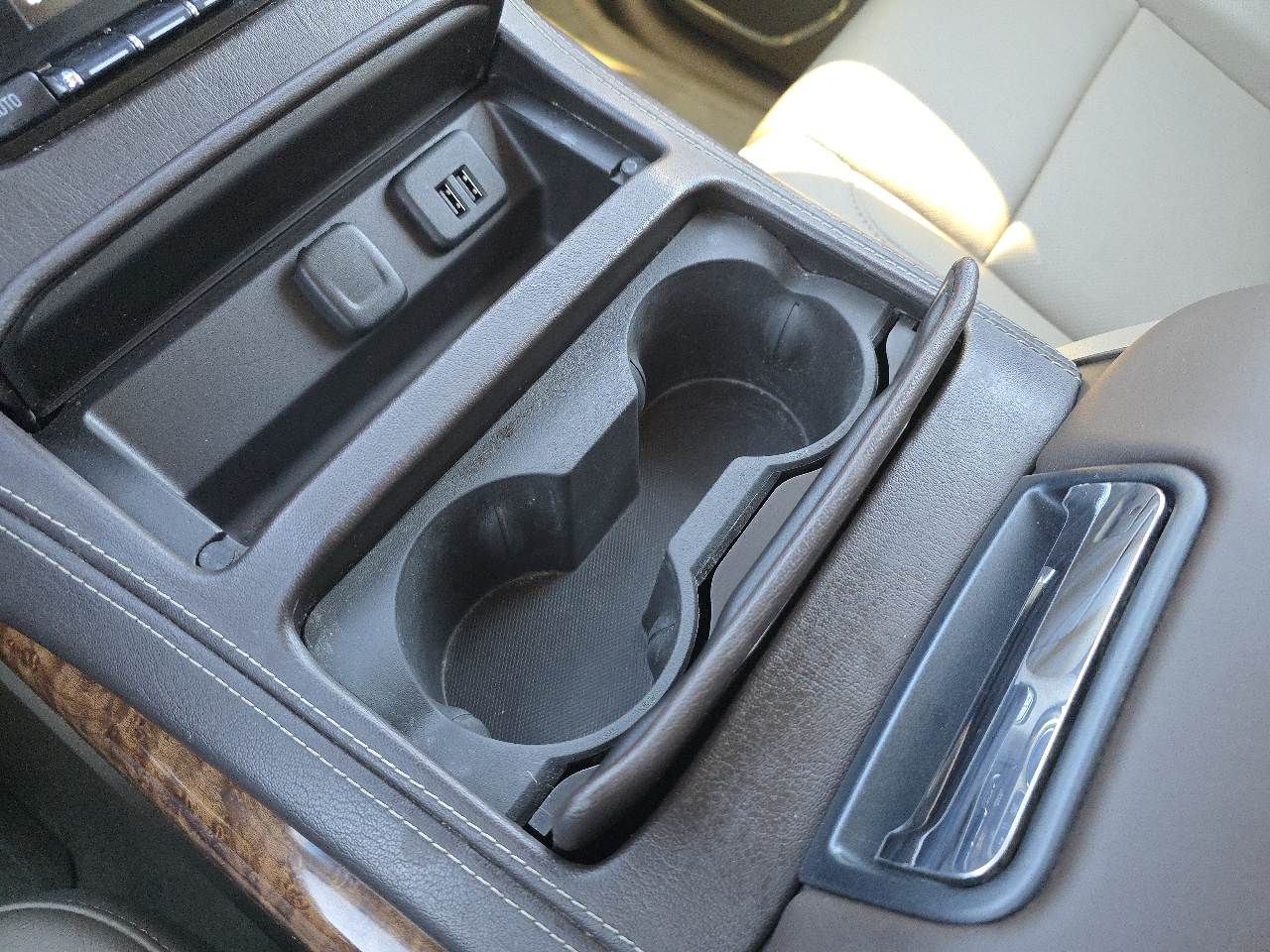 Chevrolet Tahoe 4WD 4dr LTZ 2015