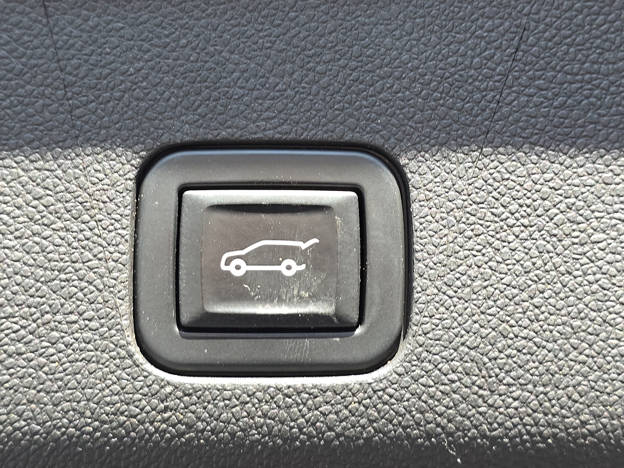 Chevrolet Tahoe 4WD 4dr Z71 2021