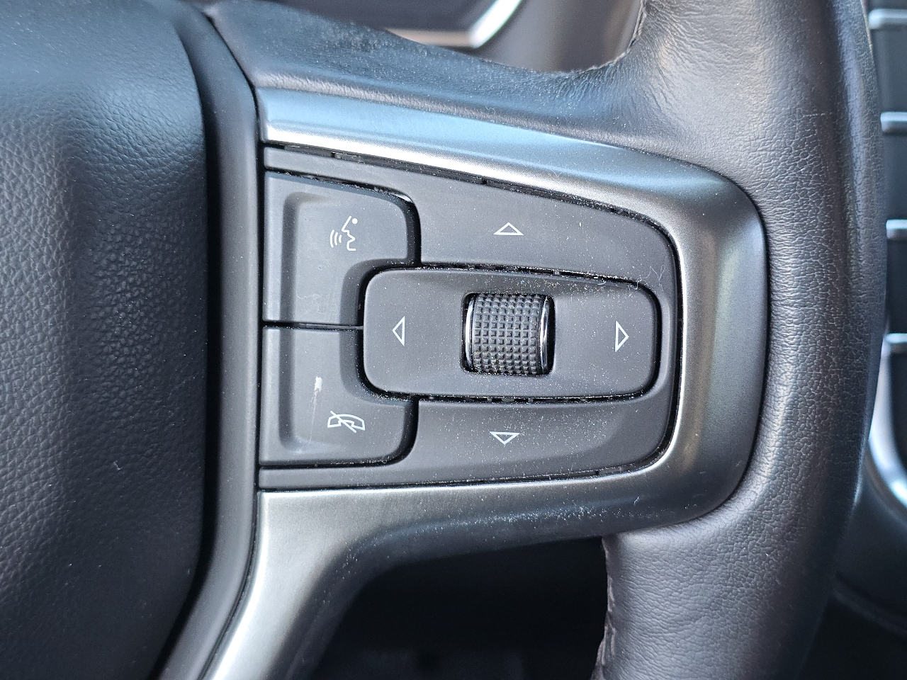 Chevrolet Tahoe 4WD 4dr Z71 2021