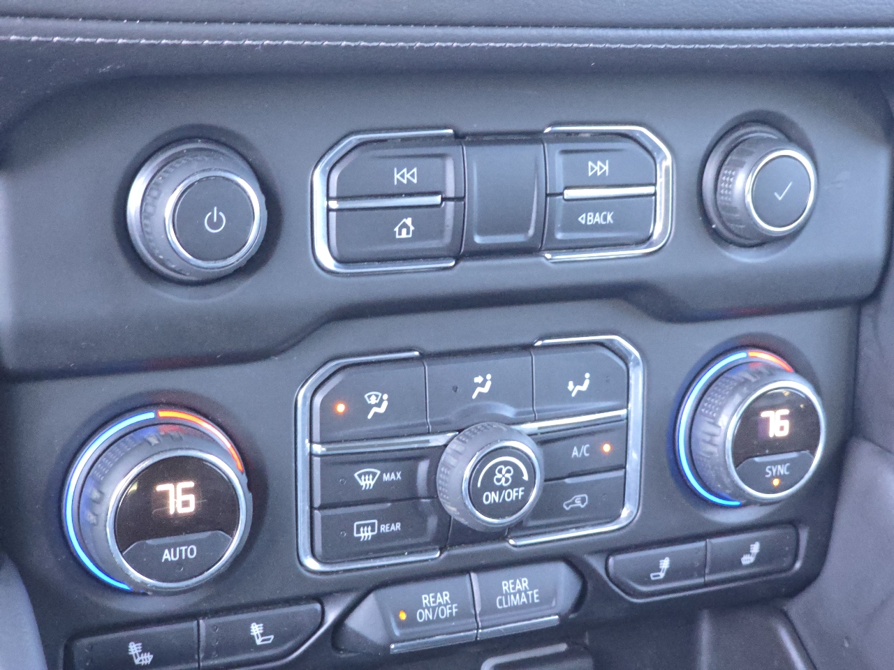 Chevrolet Tahoe 4WD 4dr Z71 2021