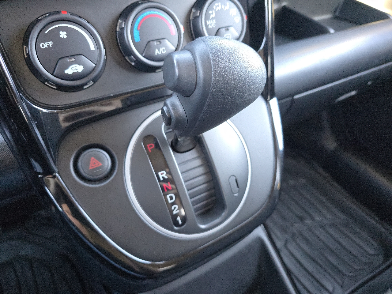 Honda Element 2WD 5dr Auto SC 2010