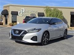 2022 Nissan Maxima 