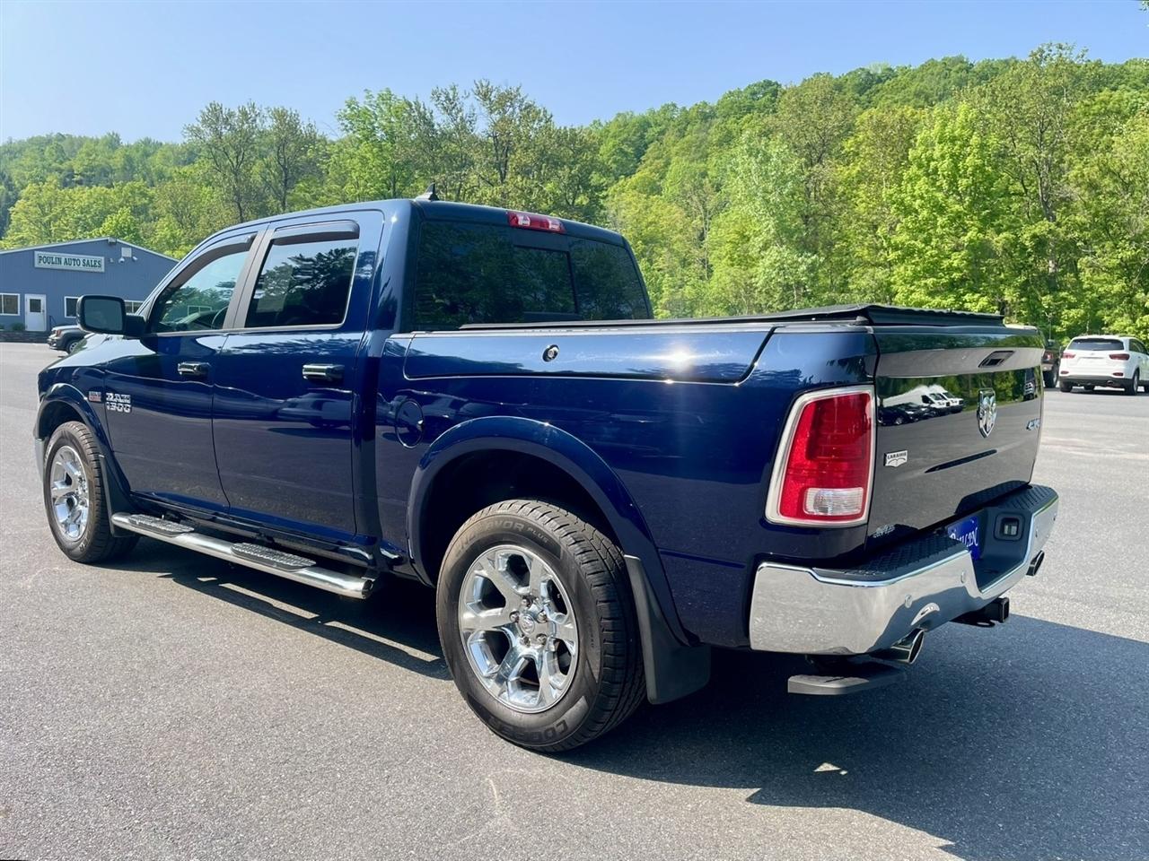 RAM 1500 Laramie Crew Cab SWB 4WD 2017