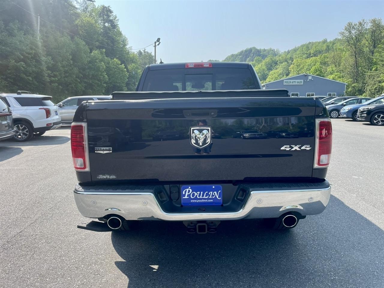 RAM 1500 Laramie Crew Cab SWB 4WD 2017