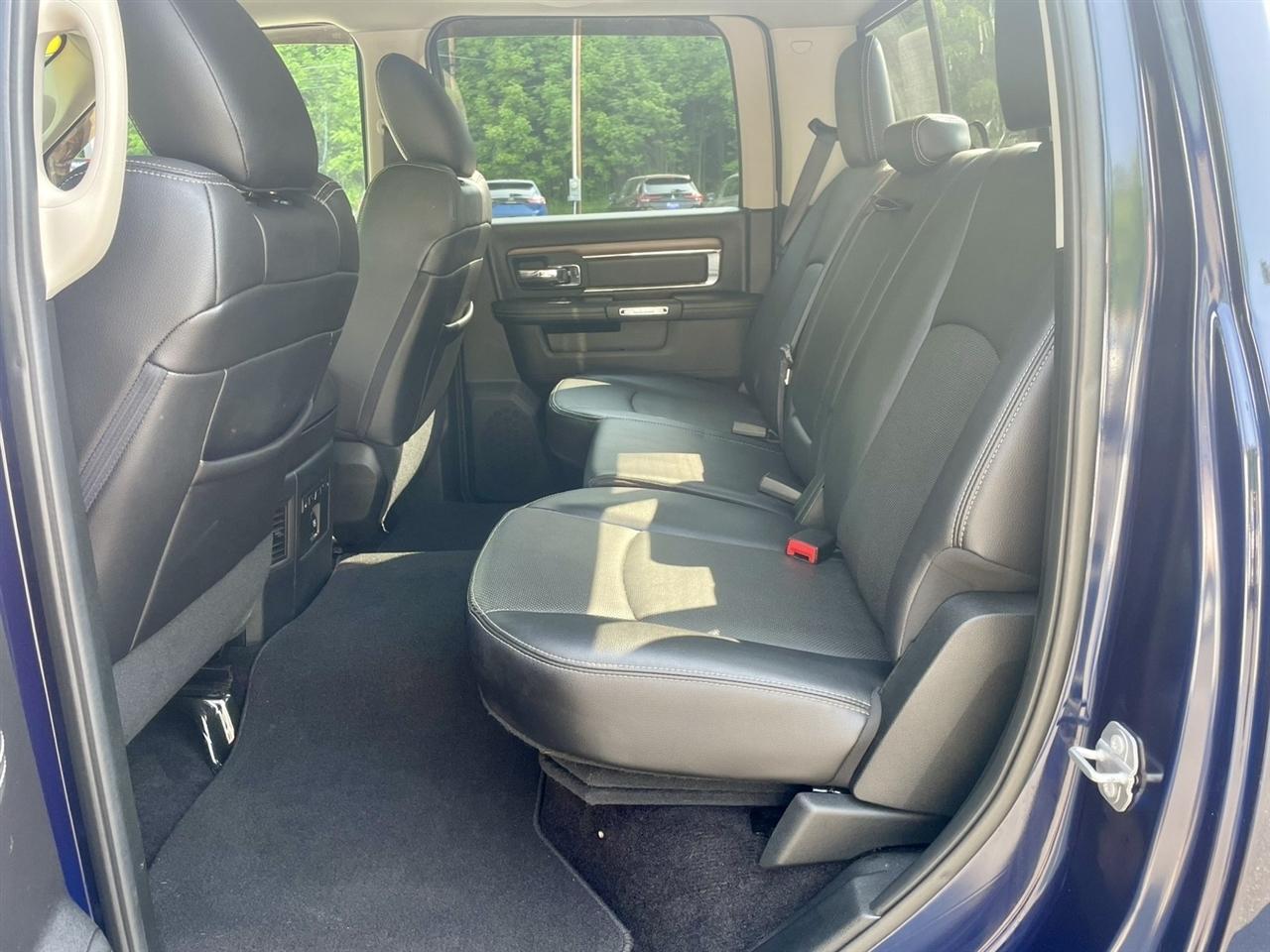 RAM 1500 Laramie Crew Cab SWB 4WD 2017