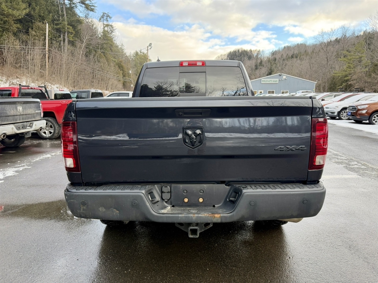 RAM 1500 Classic Warlock 4x4 Crew Cab 5'7" Box 2019