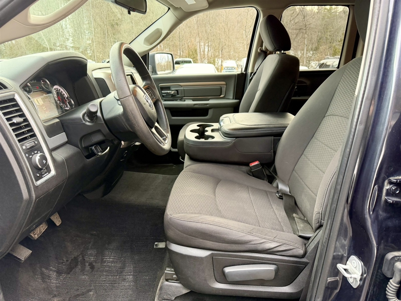 RAM 1500 Classic Warlock 4x4 Crew Cab 5'7" Box 2019