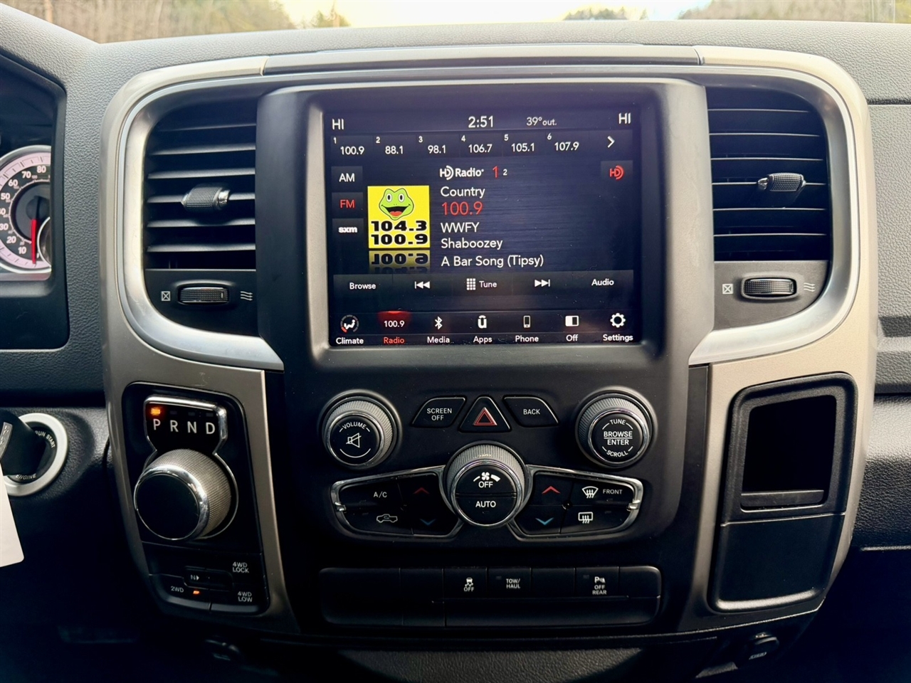 RAM 1500 Classic Warlock 4x4 Crew Cab 5'7" Box 2019