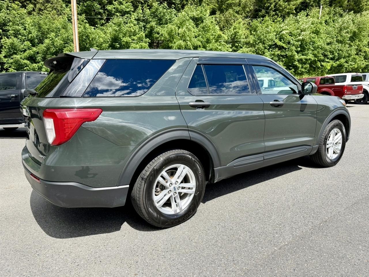 Ford Explorer Base 4WD 2022
