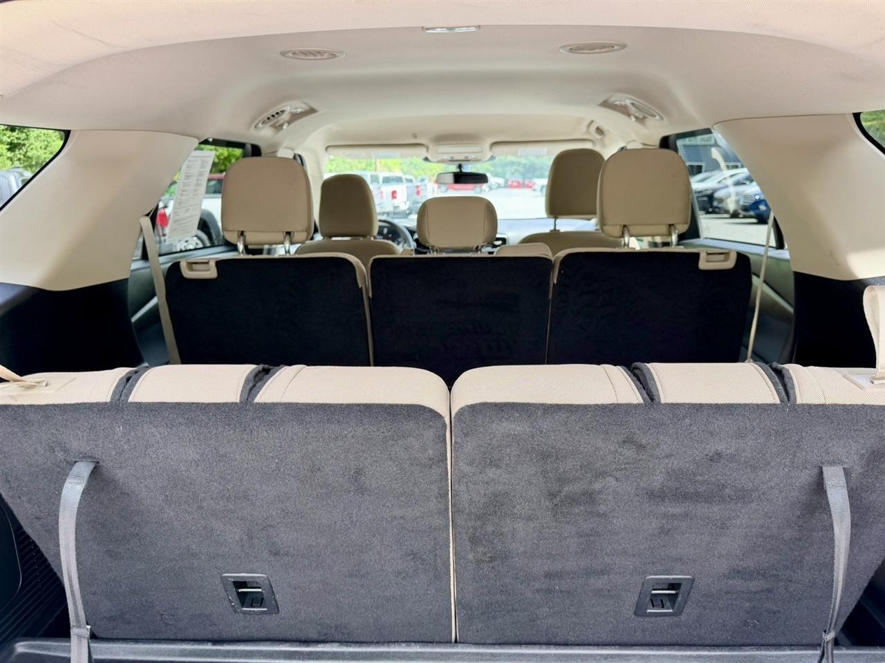 Ford Explorer Base 4WD 2022