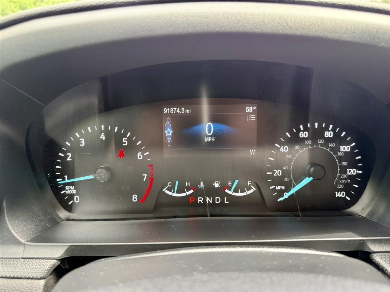 Ford Explorer Base 4WD 2022