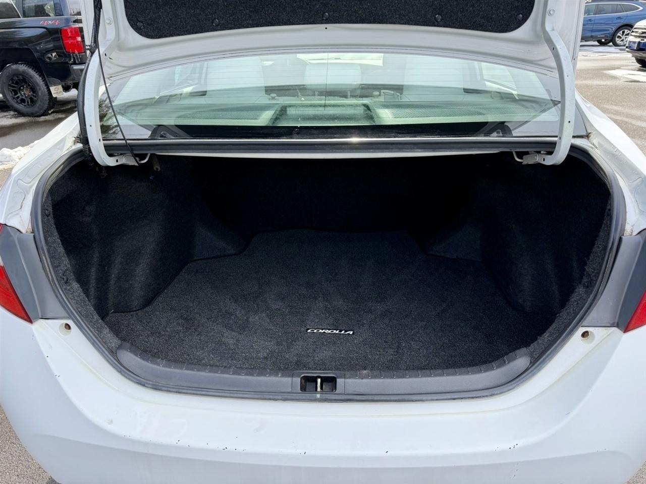 Toyota Corolla LE CVT 2014