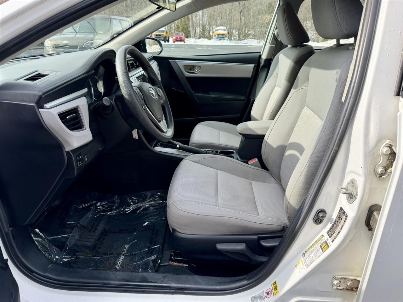 Toyota Corolla LE CVT 2014