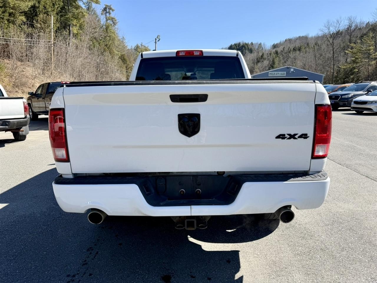 RAM 1500 Classic Express 4x4 Quad Cab 6'4" Box 2019