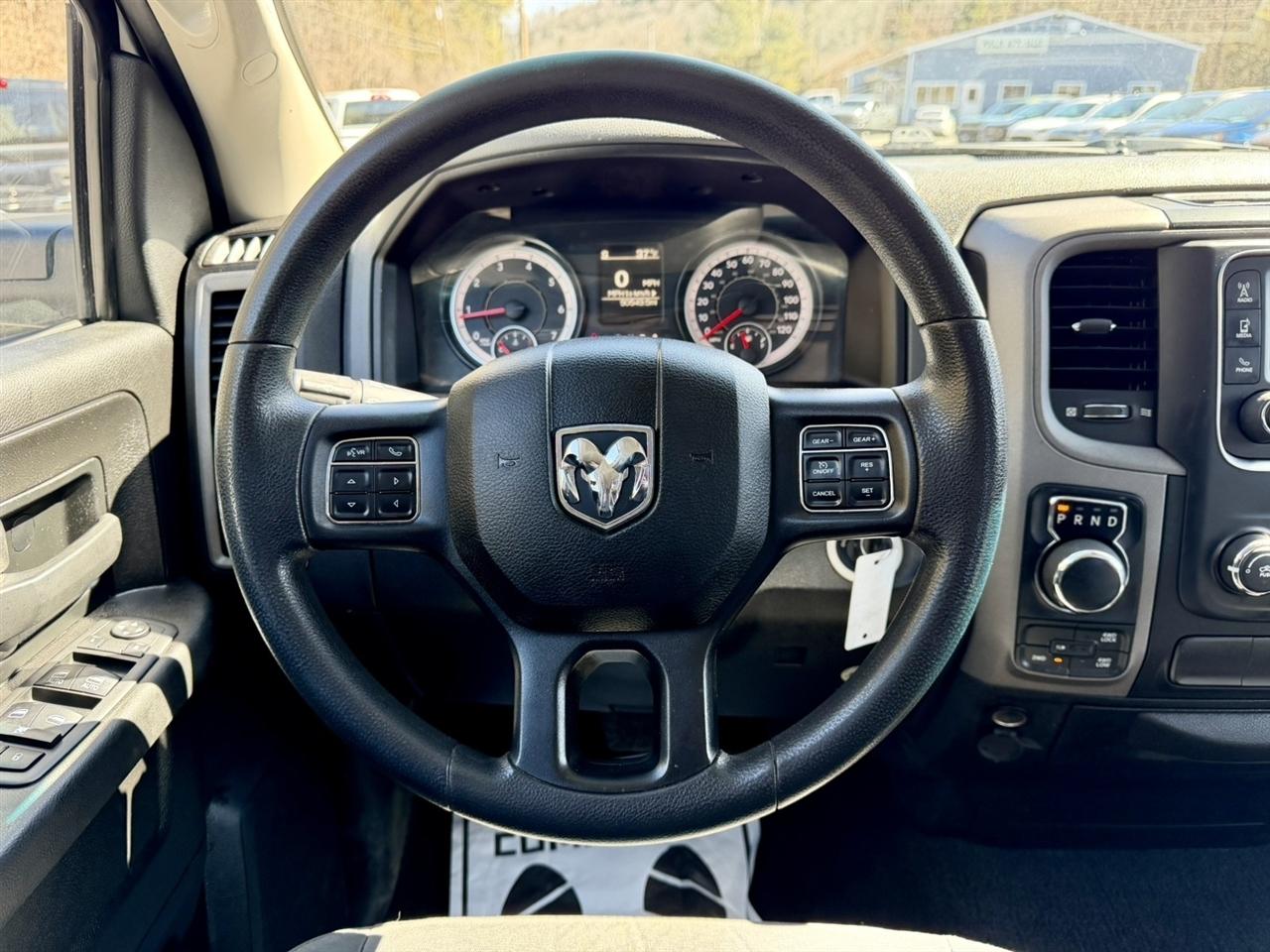 RAM 1500 Classic Express 4x4 Quad Cab 6'4" Box 2019