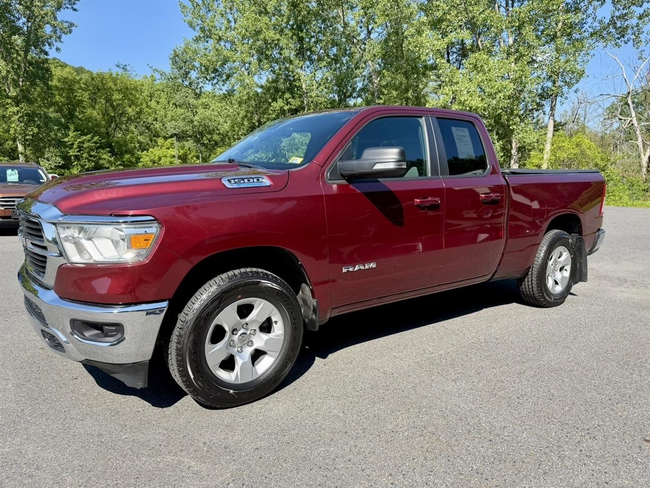 RAM 1500 Big Horn 4x4 Quad Cab 6'4" Box 2021