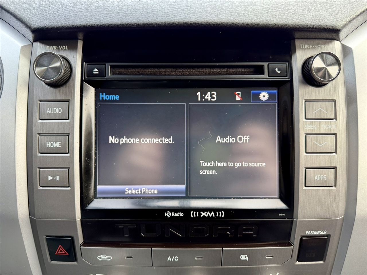 Toyota Tundra SR5 5.7L V8 Double Cab 4WD 2017