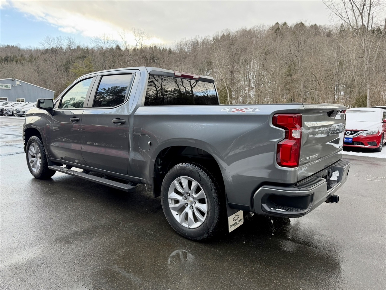Chevrolet Silverado 1500 Custom Crew Cab Long Box 4WD 2021