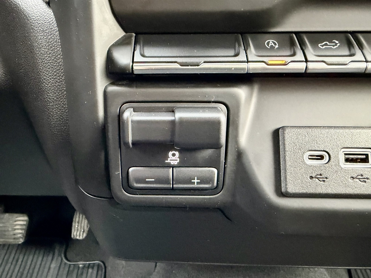 Chevrolet Silverado 1500 Custom Crew Cab Long Box 4WD 2021