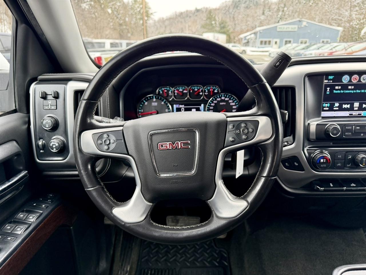 GMC Sierra 1500 SLE Double Cab 4WD 2018