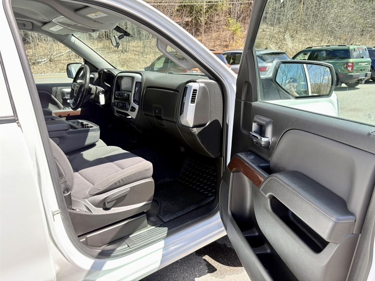 GMC Sierra 1500 SLE Double Cab 4WD 2018
