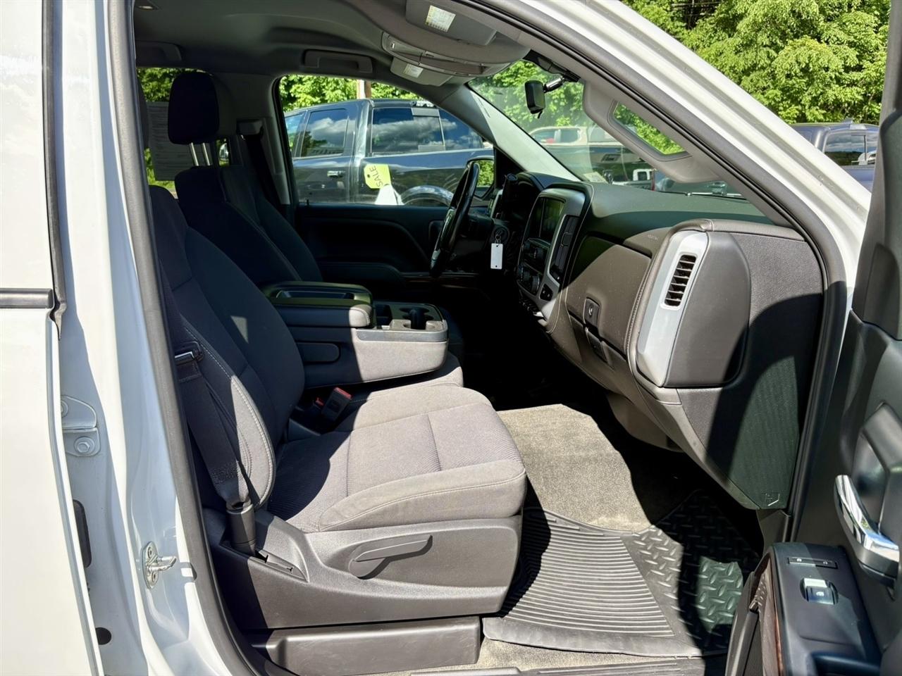 GMC Sierra 1500 4WD Double Cab 143.5" SLE 2018