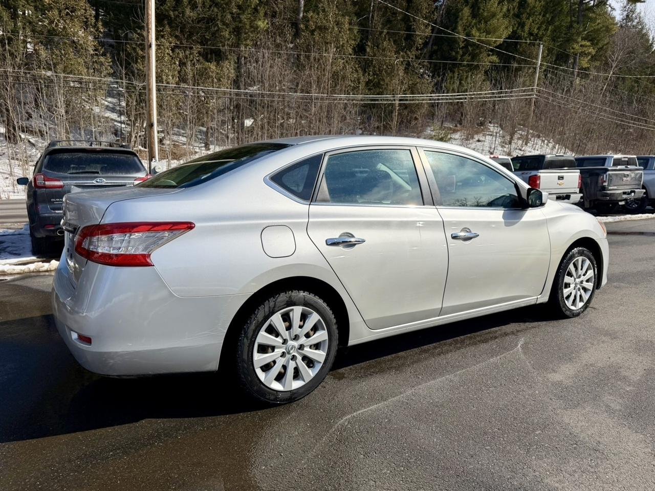 Nissan Sentra S CVT 2015