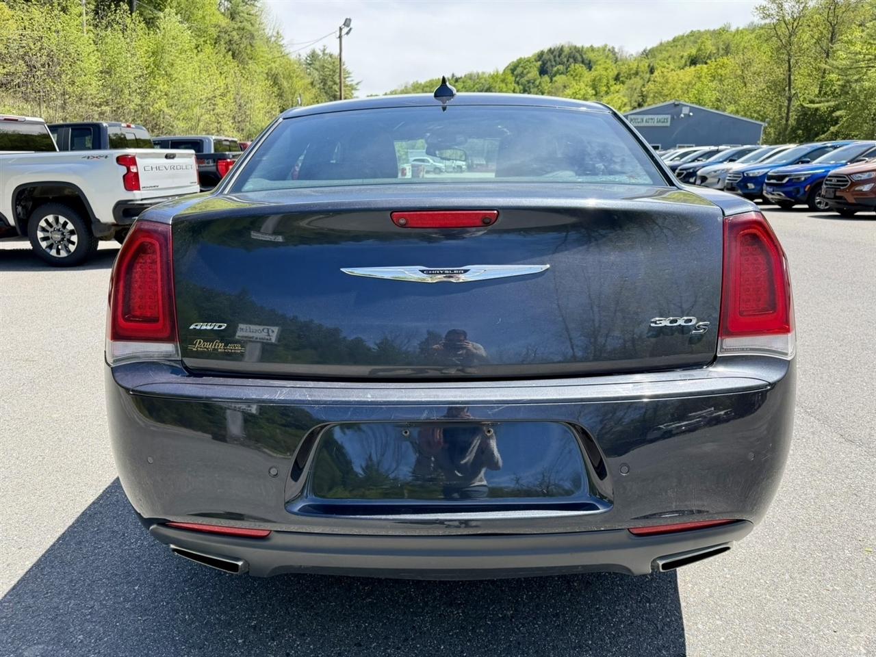 Chrysler 300 4dr Sdn 300S AWD 2016