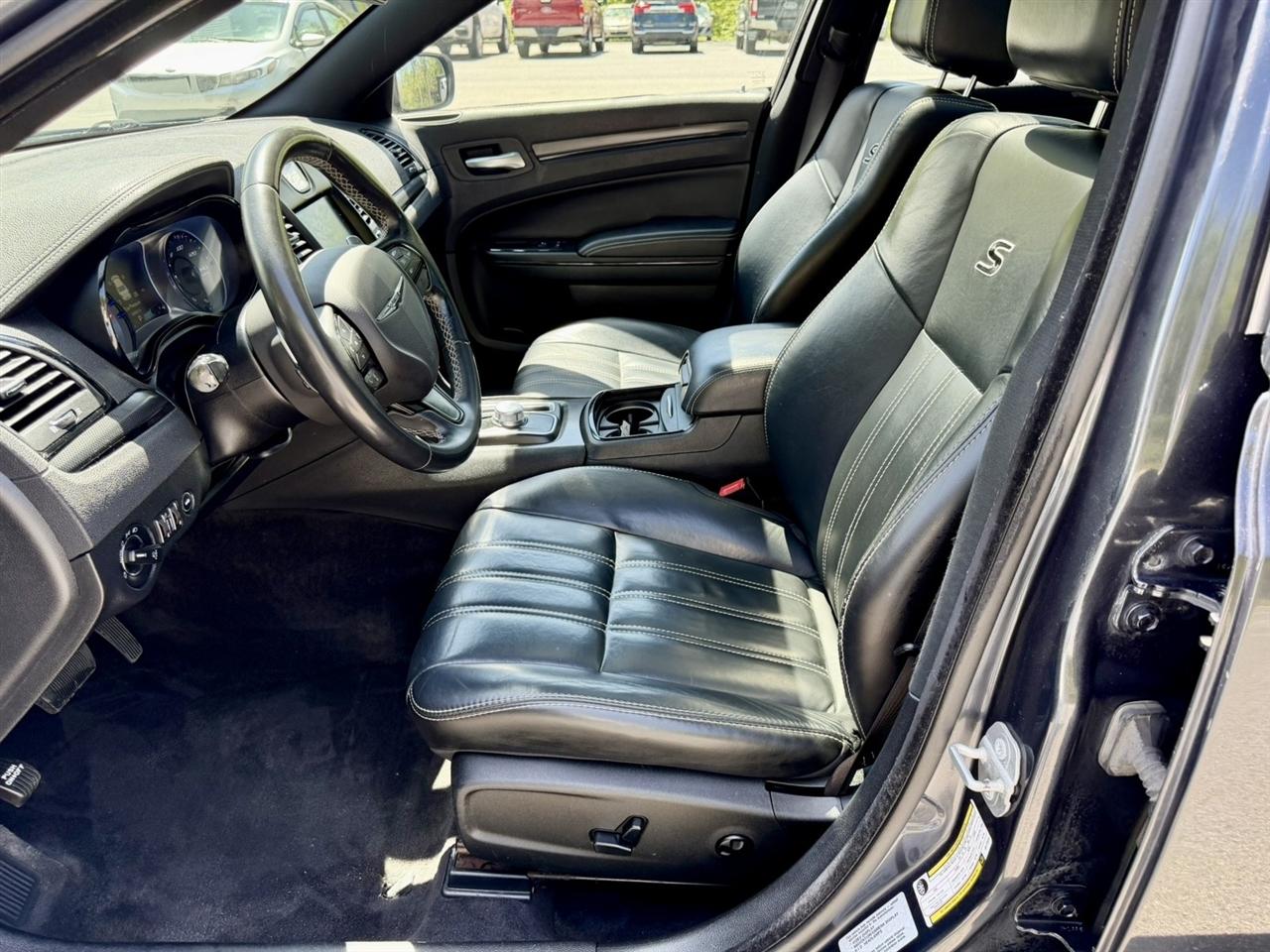 Chrysler 300 4dr Sdn 300S AWD 2016