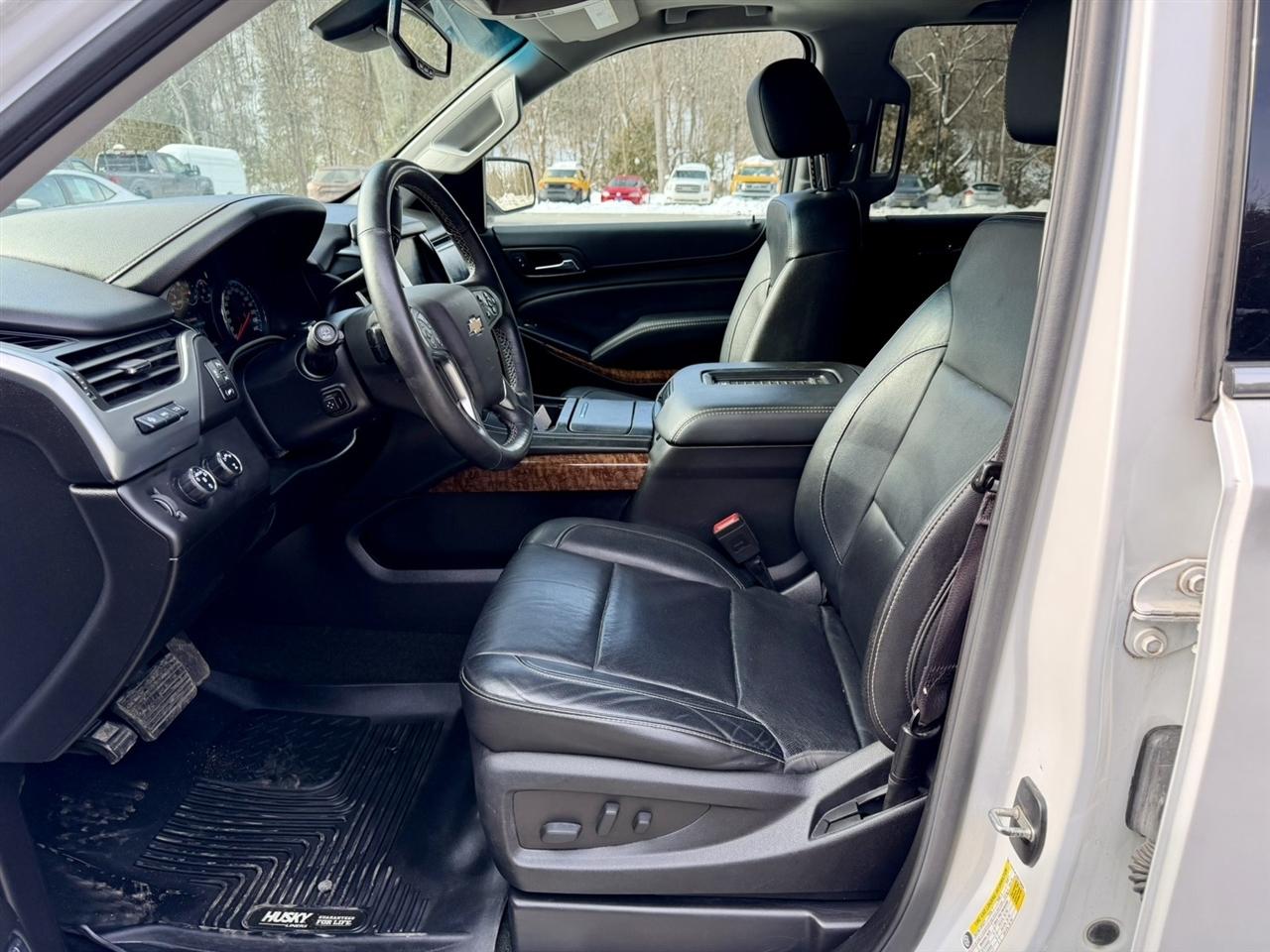 Chevrolet Suburban  2017