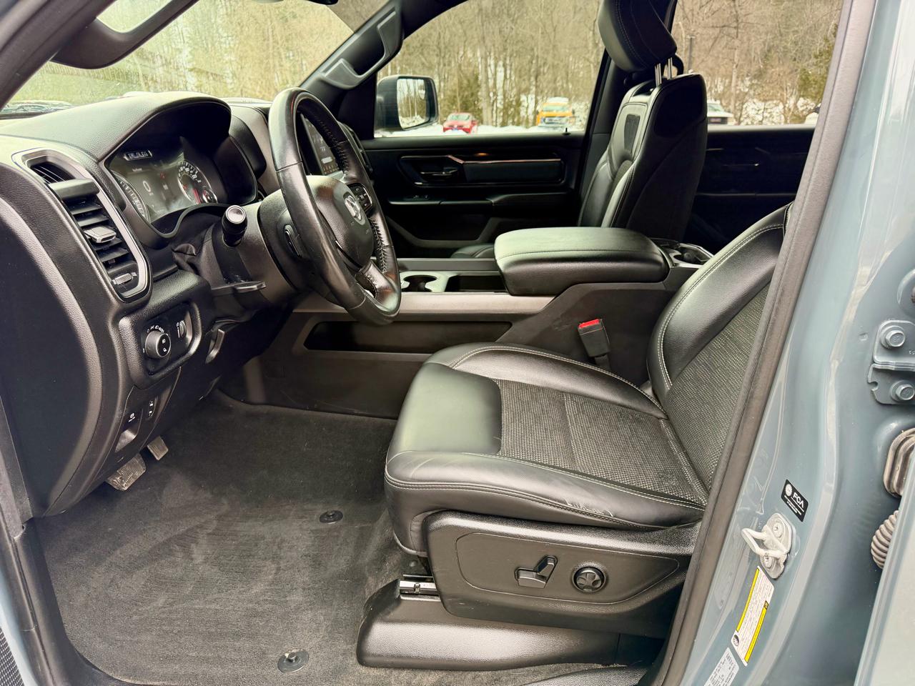 RAM 1500 Big Horn Crew Cab SWB 4WD 2021