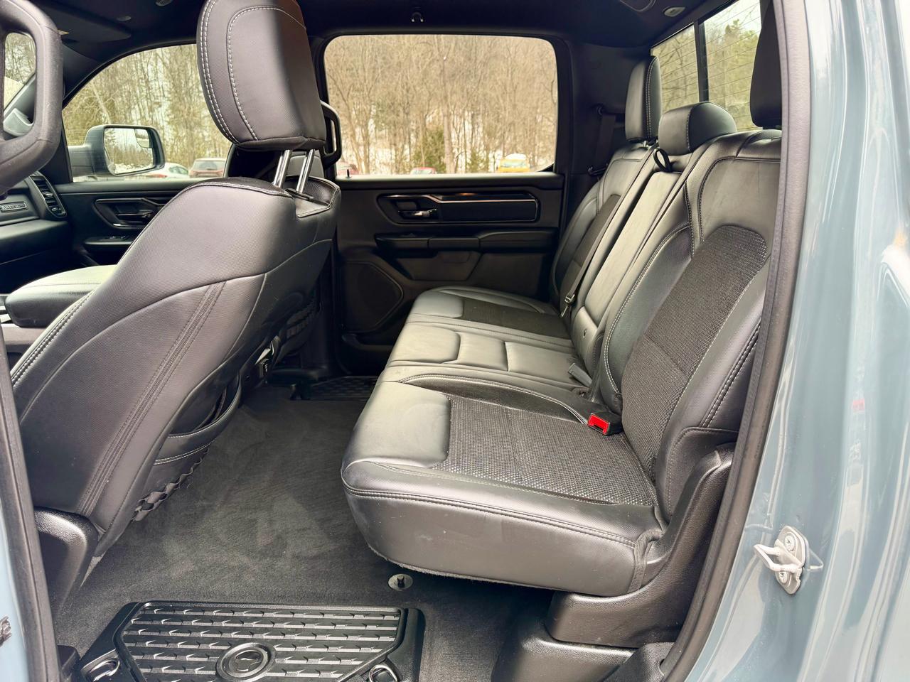 RAM 1500 Big Horn Crew Cab SWB 4WD 2021