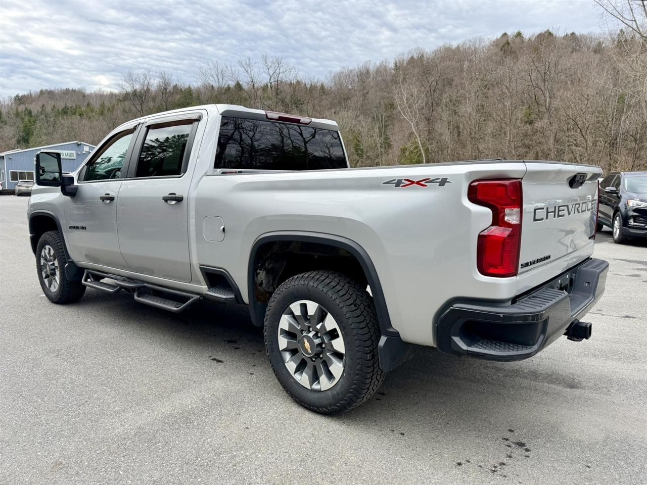 Chevrolet Silverado 2500HD Custom Crew Cab Long Box 4WD 2021