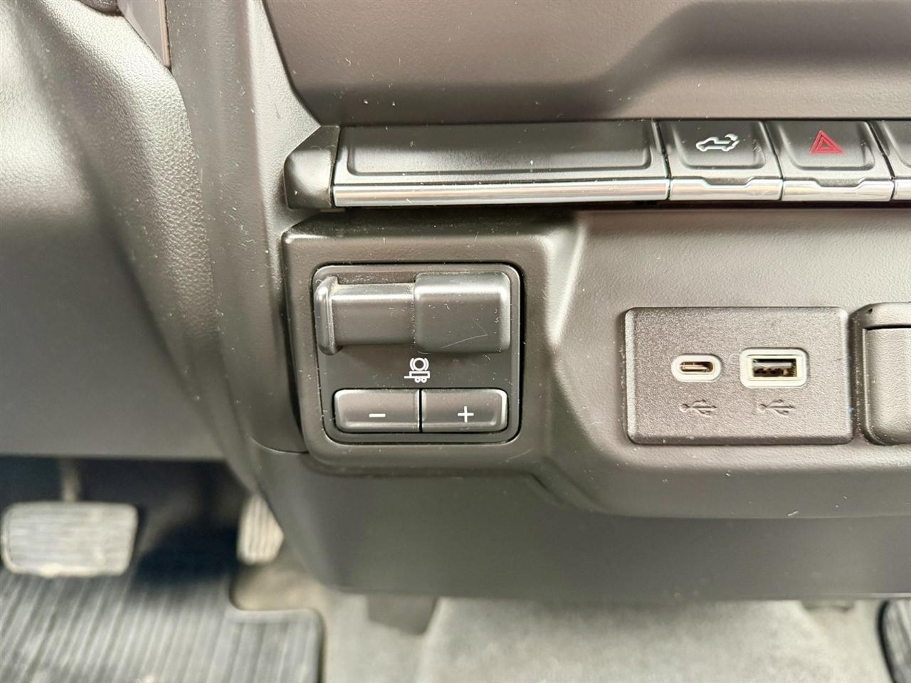 Chevrolet Silverado 2500HD Custom Crew Cab Long Box 4WD 2021