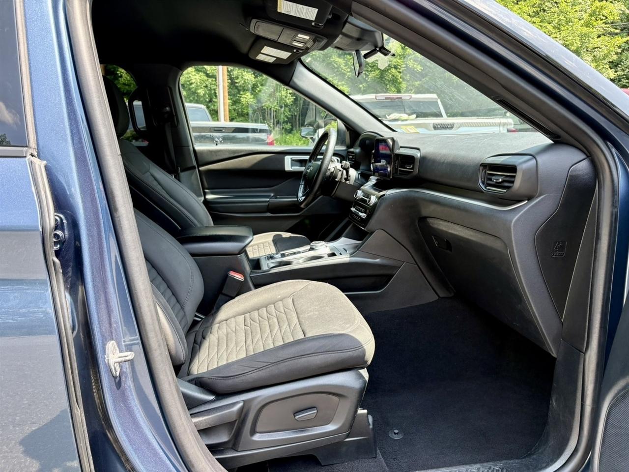Ford Explorer XLT 4WD 2020
