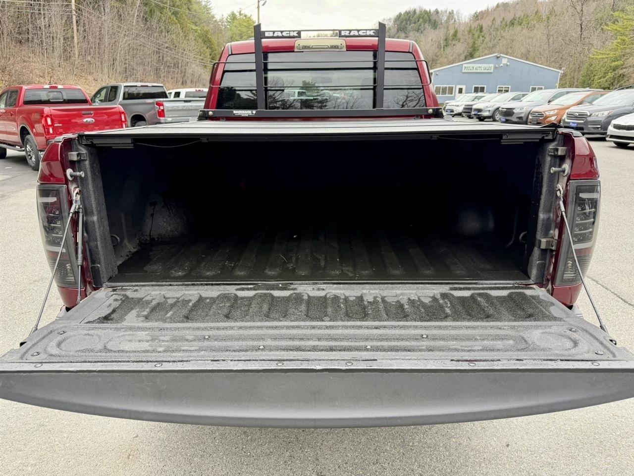 RAM 1500 Tradesman Quad Cab 4WD 2017