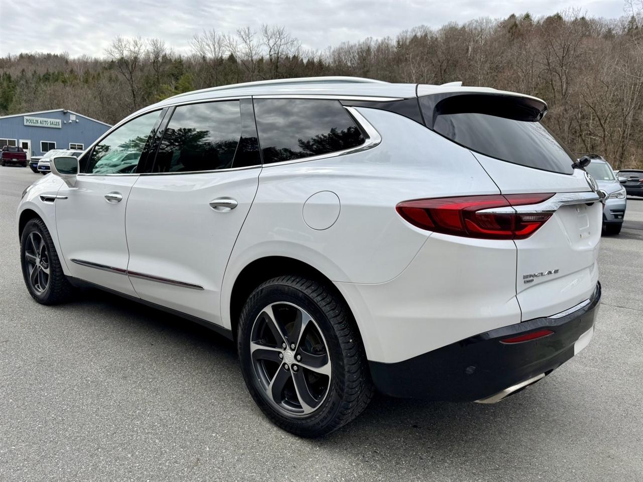 Buick Enclave Essence AWD 2020