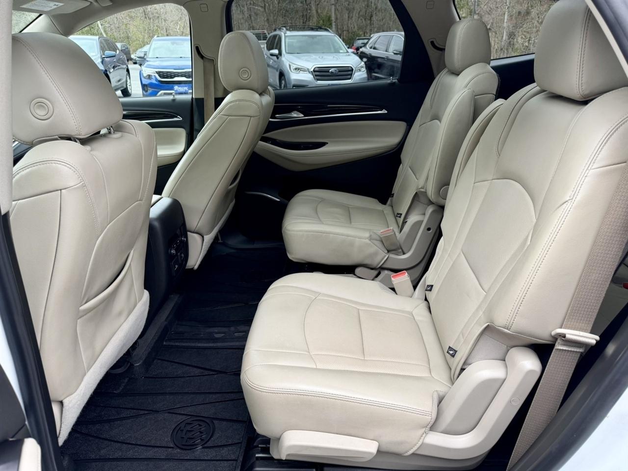 Buick Enclave Essence AWD 2020