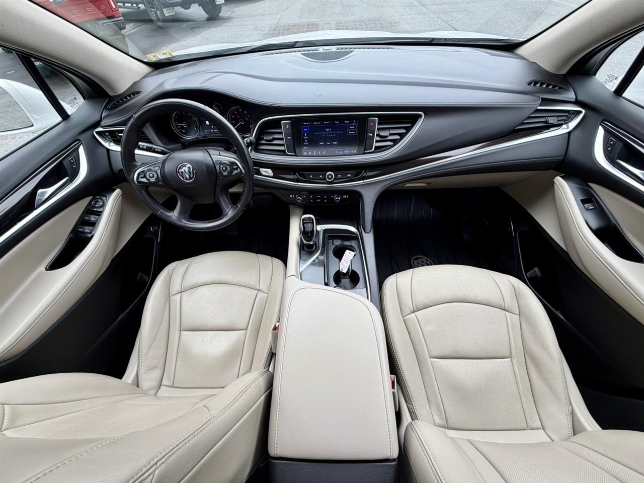 Buick Enclave Essence AWD 2020