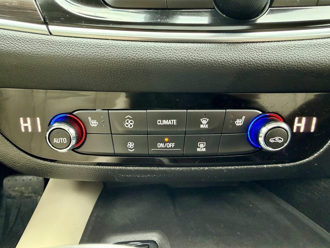 Buick Enclave Essence AWD 2020