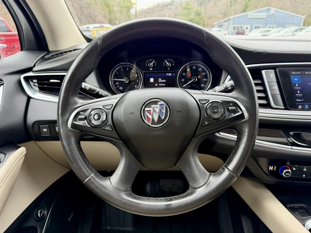 Buick Enclave Essence AWD 2020