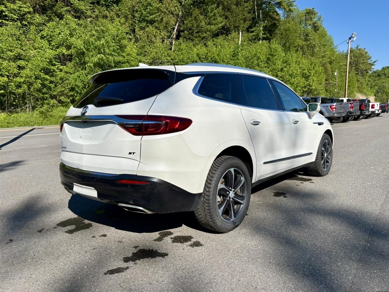 Buick Enclave AWD 4dr Essence 2020