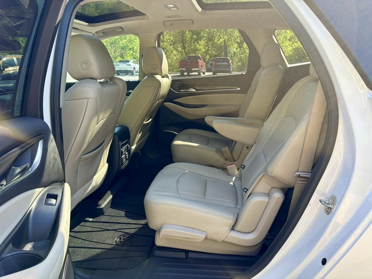 Buick Enclave AWD 4dr Essence 2020