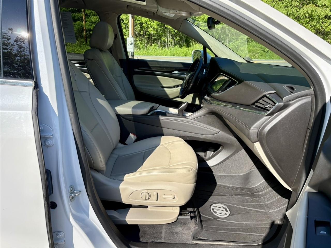 Buick Enclave AWD 4dr Essence 2020