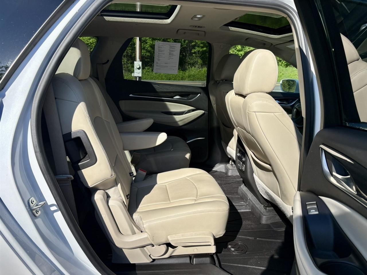 Buick Enclave AWD 4dr Essence 2020
